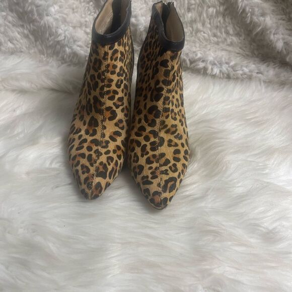 Adrienne Vittadini leather calf hair Chita print ankle boots black trim SZ7.5M - Picture 2 of 15